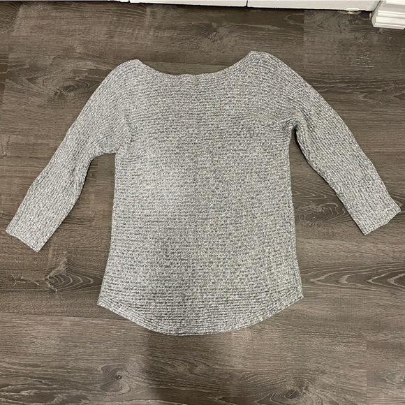 New York & Company Grey 3/4 Sleeve Sweater - Picture 2 of 7